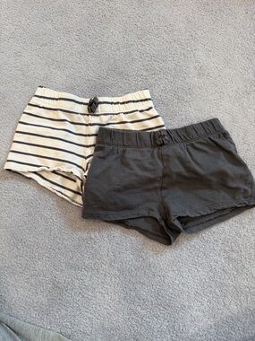 H&M Girls' Shorts - Charcoal Gray & Ivory Stripe